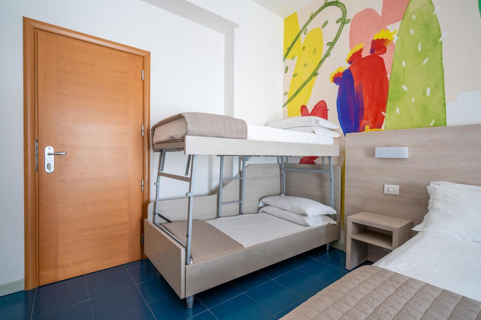 Lotus Hotel All Inclusive & Spiaggia Римини Экстерьер фото