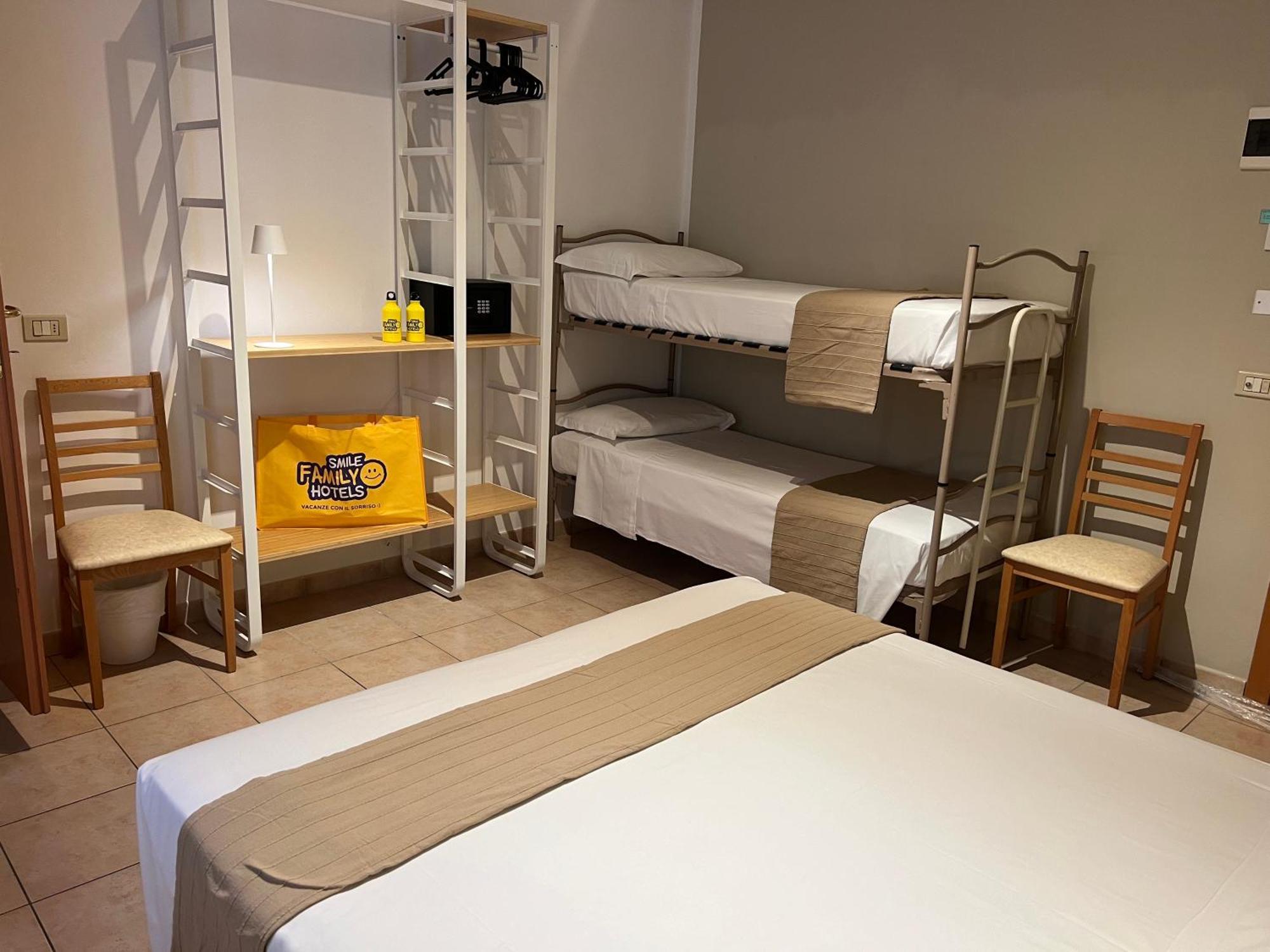 Lotus Hotel All Inclusive & Spiaggia Римини Экстерьер фото