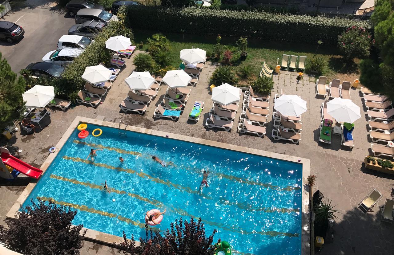 Lotus Hotel All Inclusive & Spiaggia Римини Экстерьер фото
