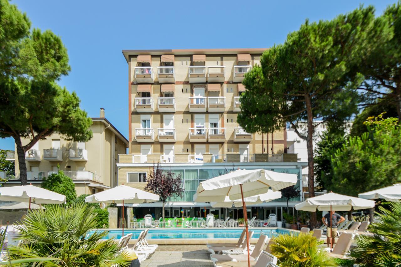 Lotus Hotel All Inclusive & Spiaggia Римини Экстерьер фото