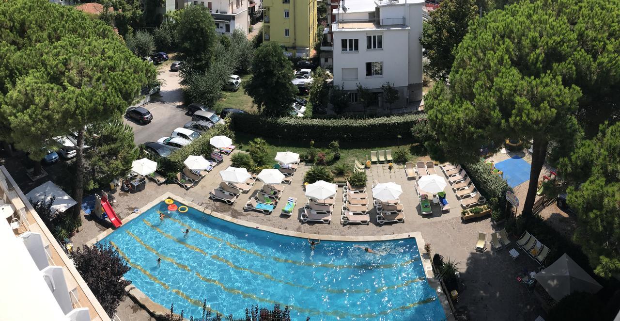 Lotus Hotel All Inclusive & Spiaggia Римини Экстерьер фото