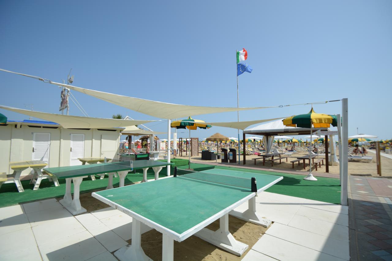 Lotus Hotel All Inclusive & Spiaggia Римини Экстерьер фото