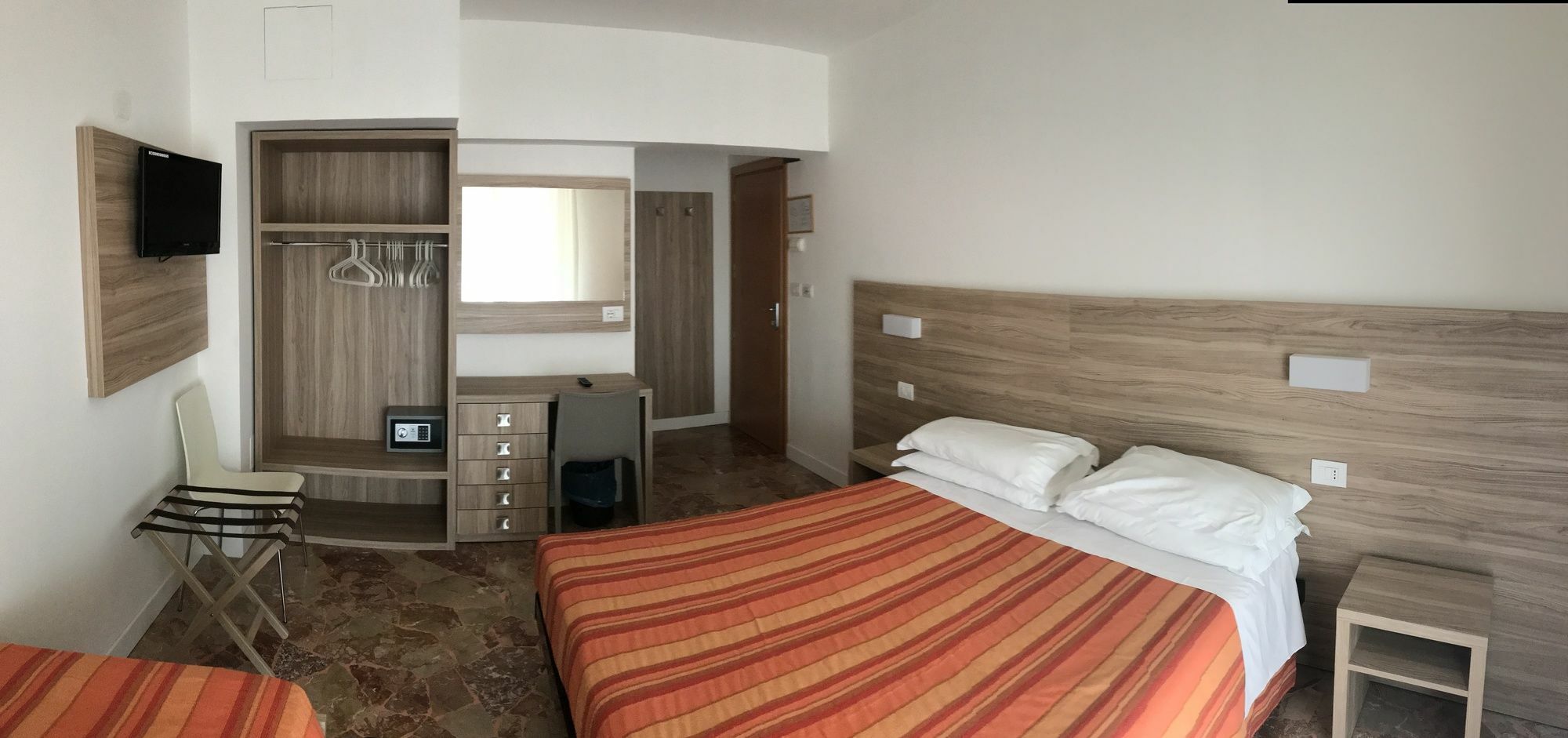 Lotus Hotel All Inclusive & Spiaggia Римини Экстерьер фото
